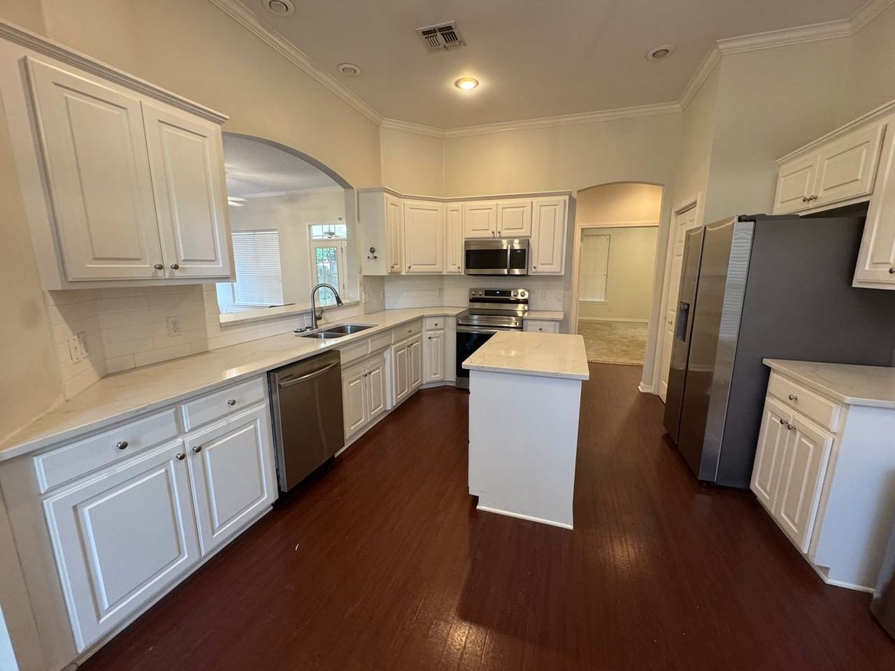 127 Labelle Ln - Photo 6 of 17