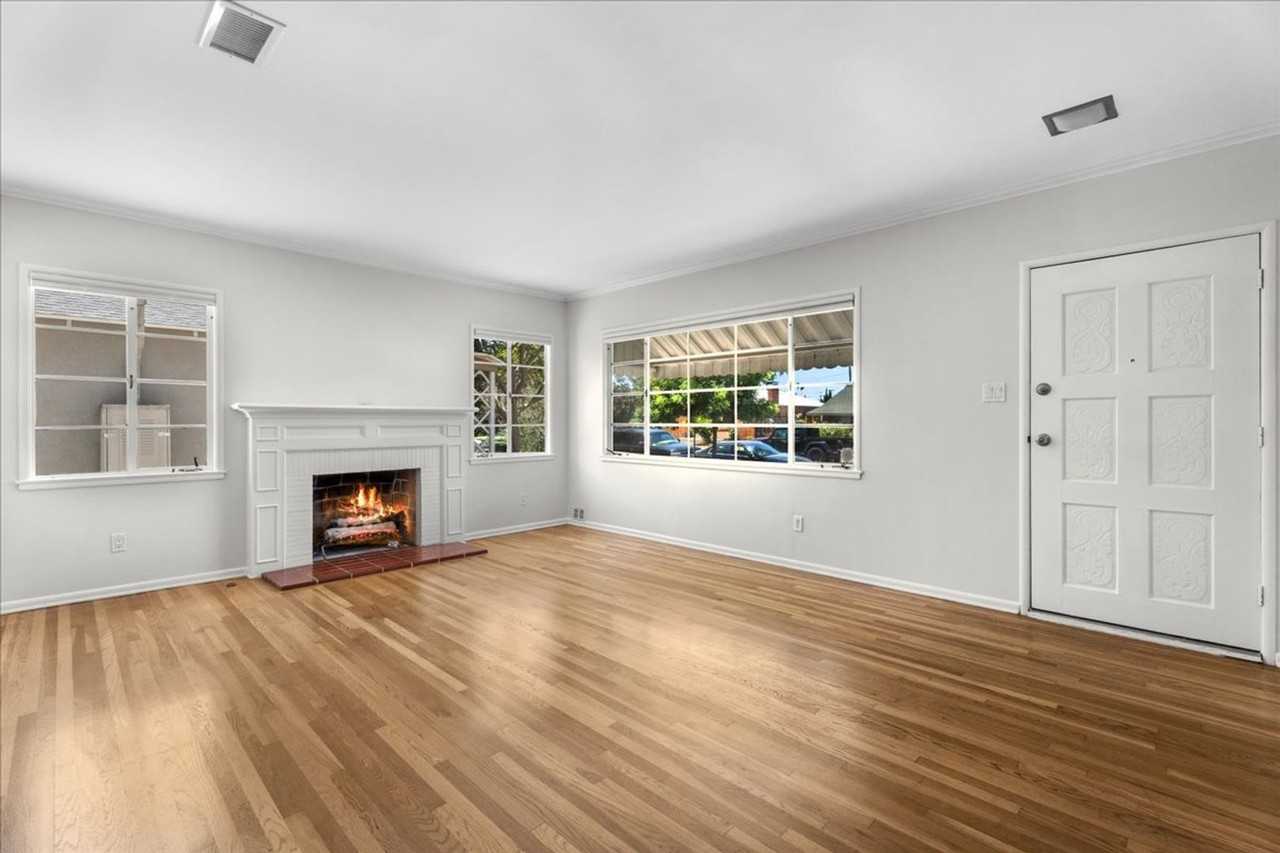 6706 Densmore Ave - Photo 2 of 16