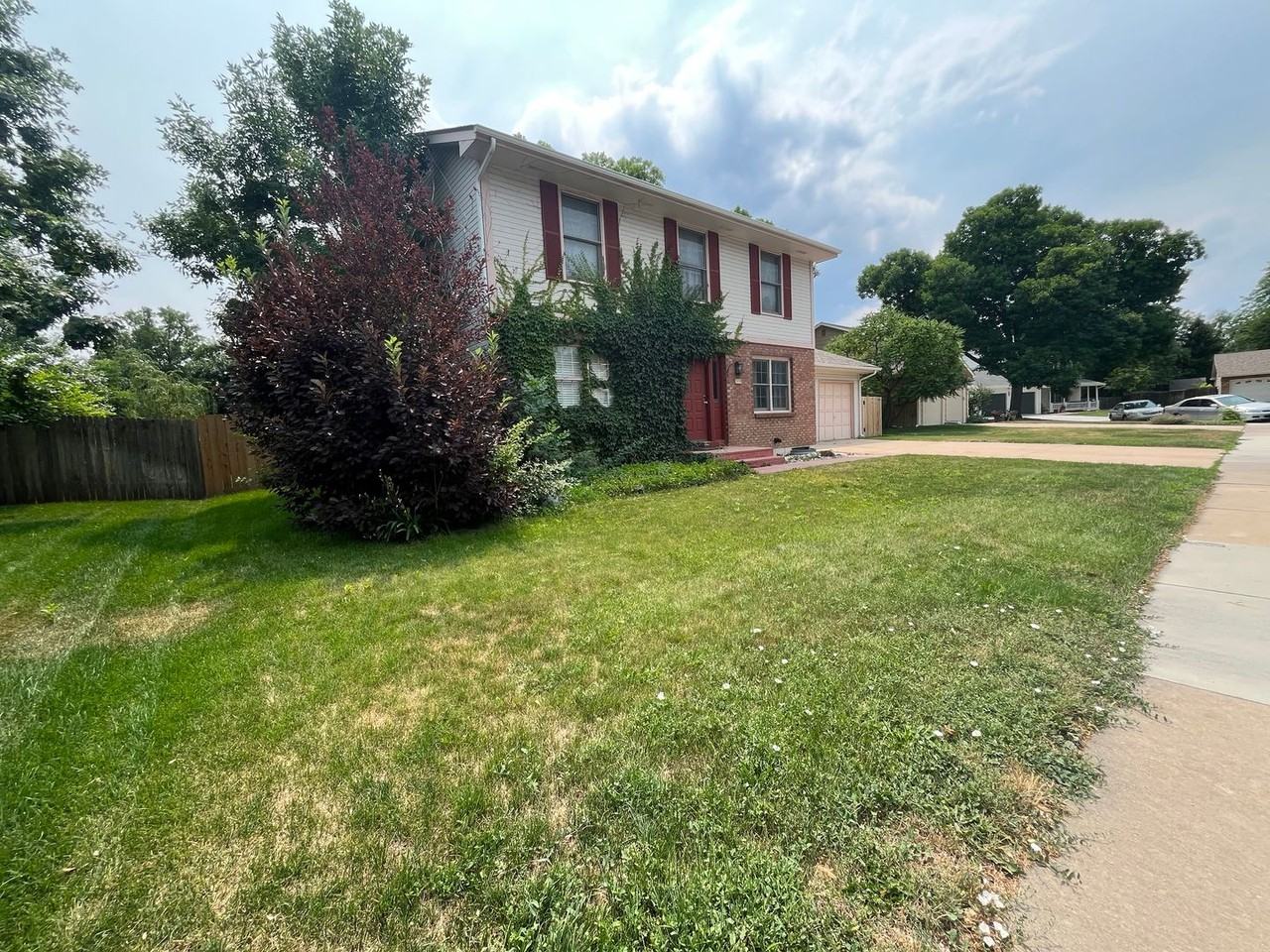 1119 Bent Tree Ct - Photo 3 of 29