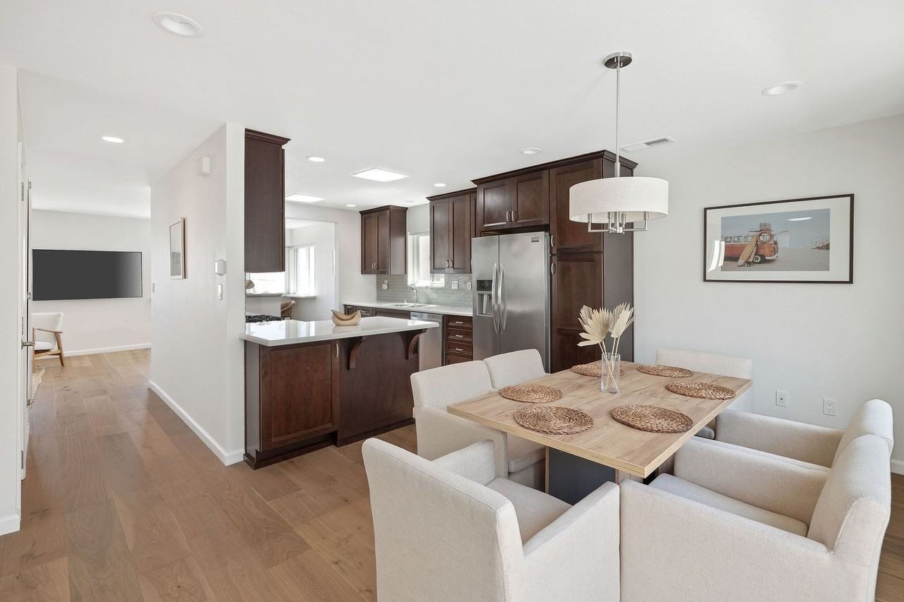 49 15th St #A - Photo 6 of 26