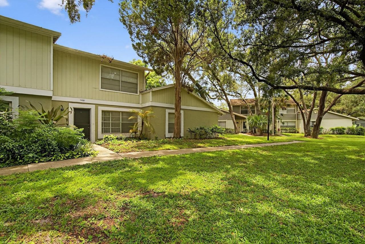 14661 Pine Glen Cir - Photo 3 of 28