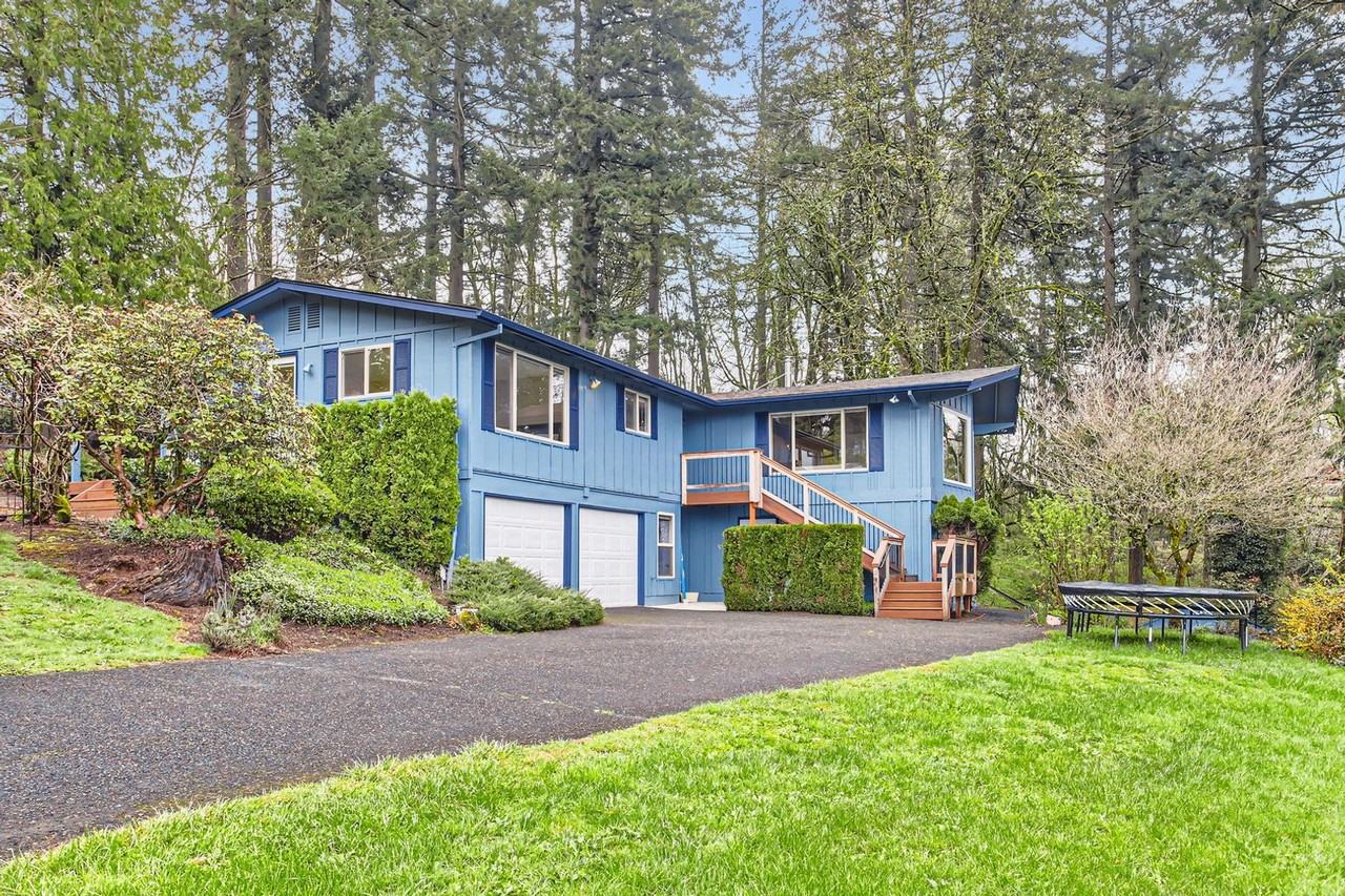 21240 S Wisteria Rd - Photo 2 of 37