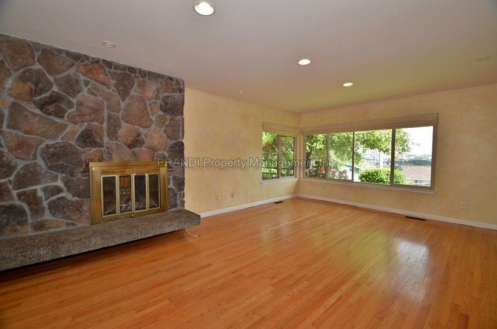 20 Portola Ave - Photo 3 of 20