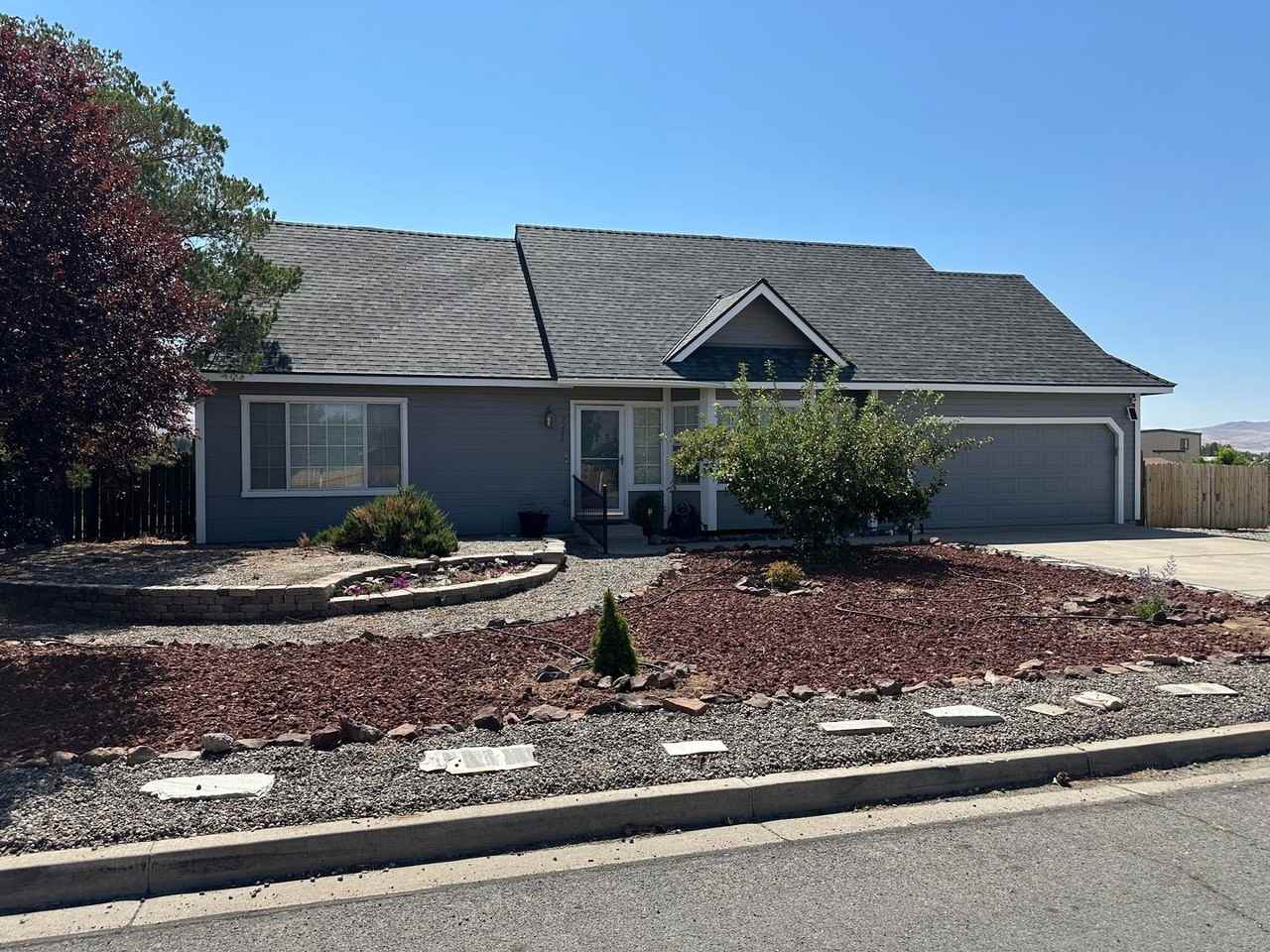 9230 Benedict Dr - Photo 2 of 16