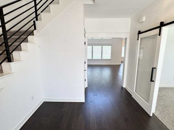 8735 S Quanah Ave - Photo 2 of 50