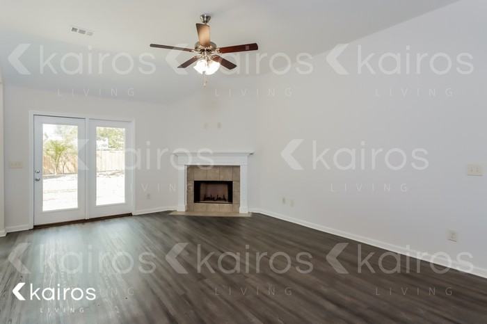 101 Nottingham Way - Photo 2 of 17