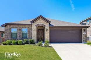 750 Lowell Dr - Photo 1 of 1
