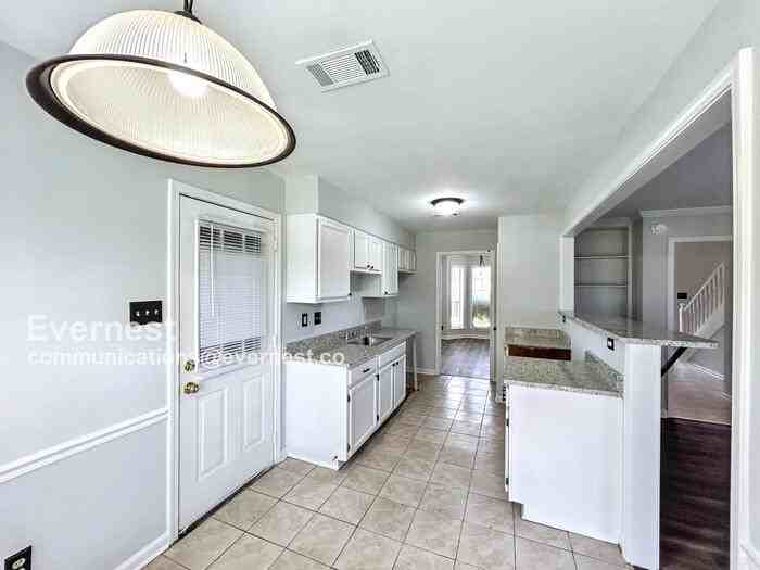 5240 Shady Ridge Dr - Photo 2 of 28