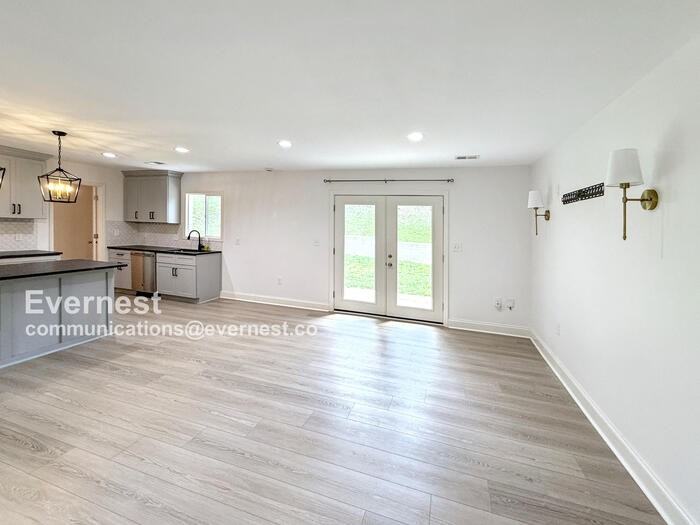 1100 52nd St S - Photo 3 of 28