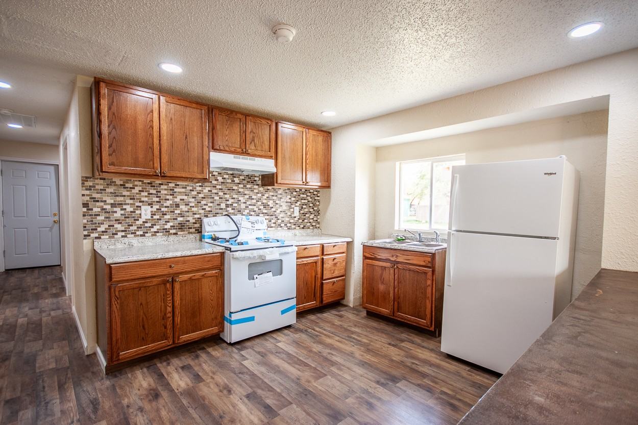 1020 N Connelly St #NA - Photo 5 of 11