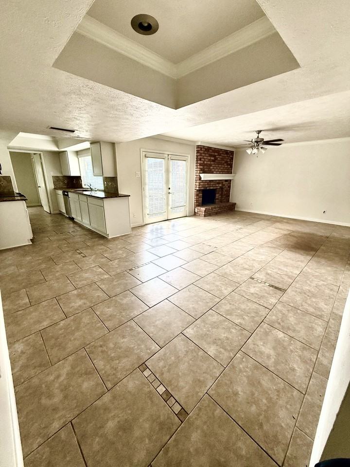5024 Middleton Cir #NA - Photo 3 of 18