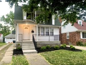 15307 Biltmore St #UPPER - Photo 1 of 1