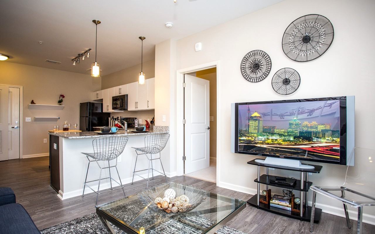 The Pad on Harvard - Photo 6 of 24