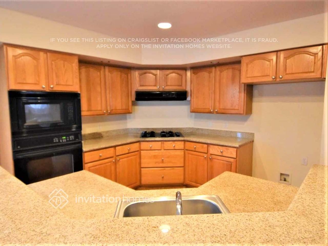 868 Ashwood Ave - Photo 5 of 13