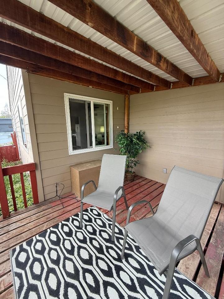 621 Saint Joe St - Photo 2 of 6