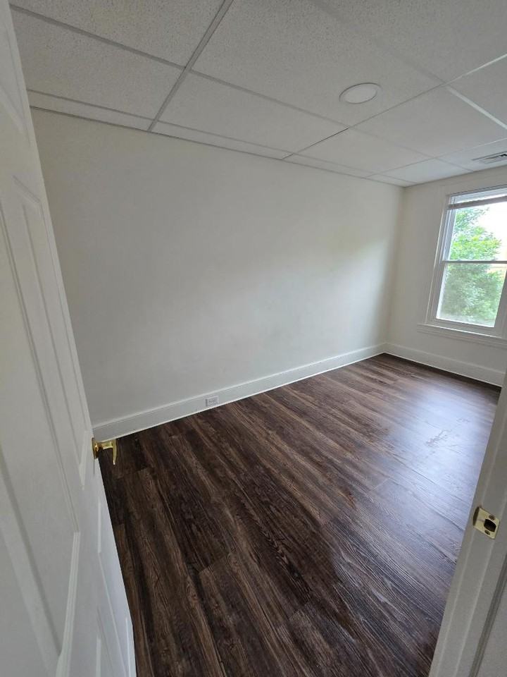 135 S 6th St - Photo 2 of 9