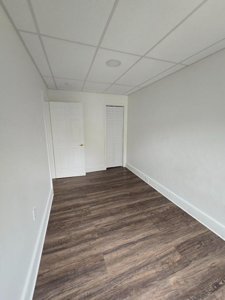 135 S 6th St - Photo 3 of 9