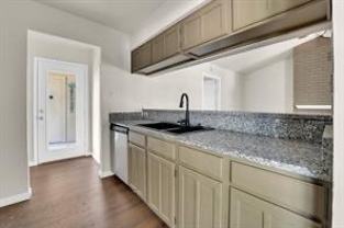 728 Woodland Ct - Photo 1 of 1