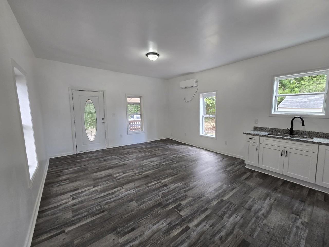 61 Sargent Farmer St - Photo 5 of 12