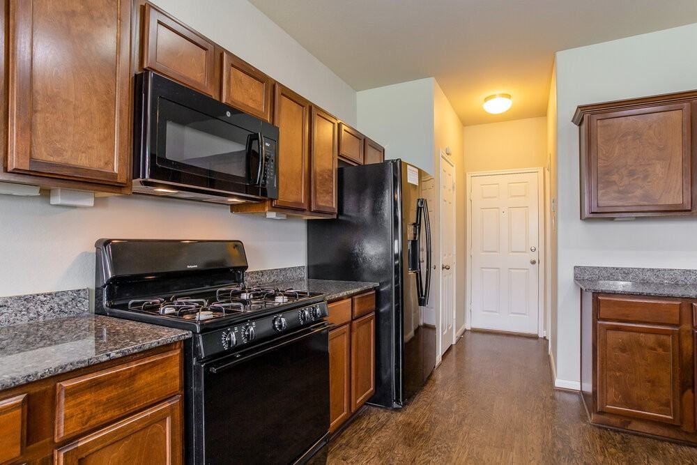 23630 Maple View Drive - Photo 5 of 15