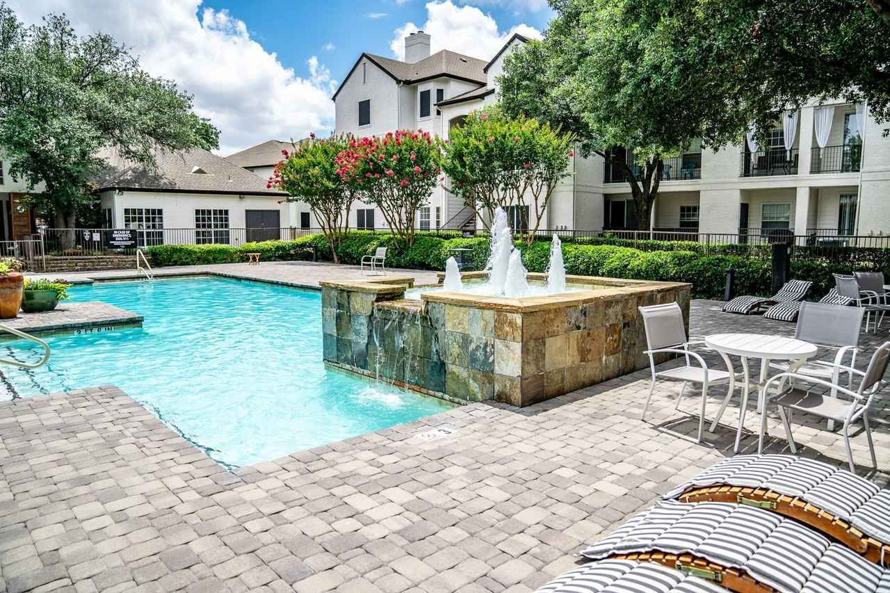 The Calvin - Photo 3 of 5