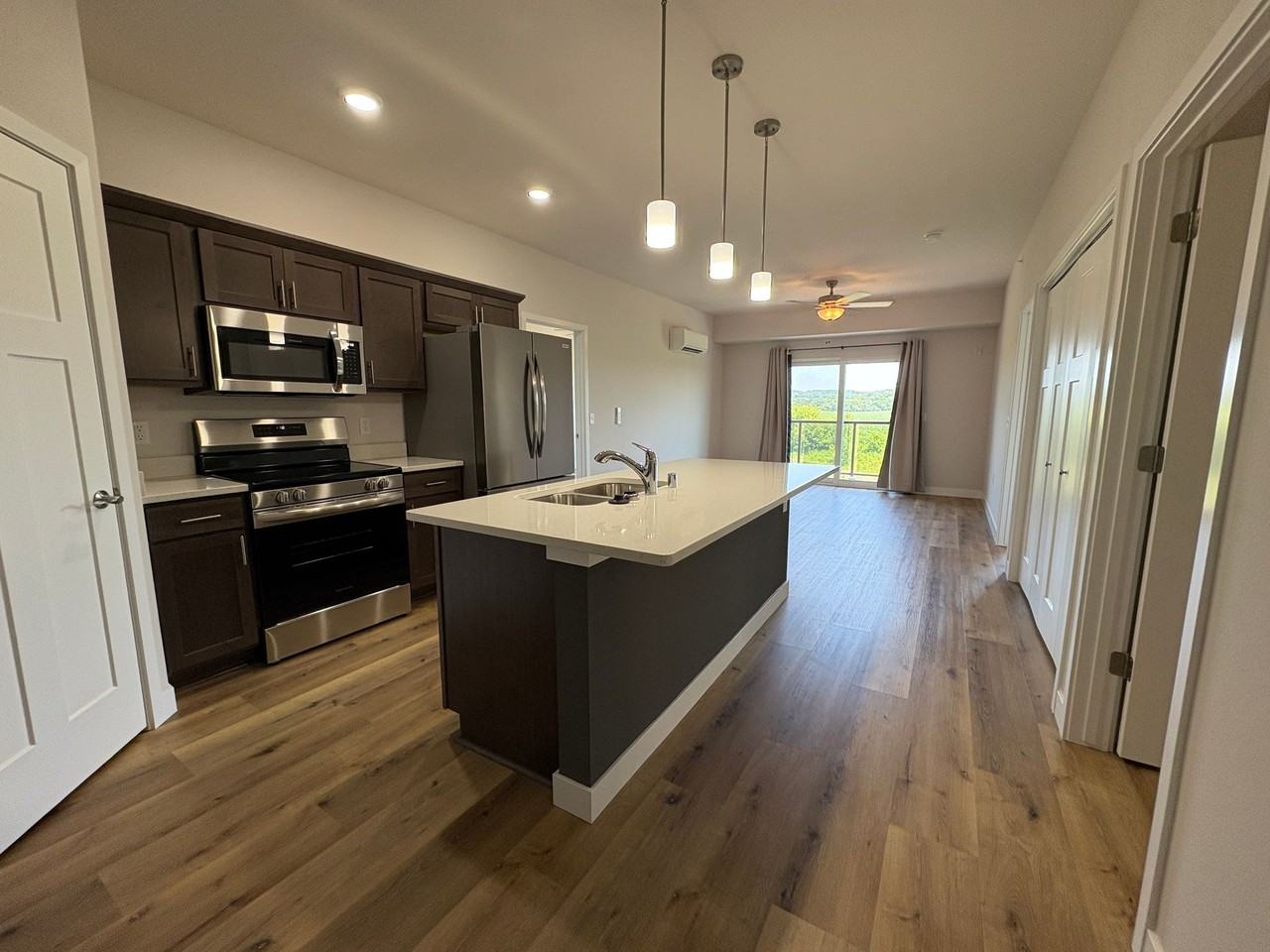 Central Park Place - Photo 5 of 50