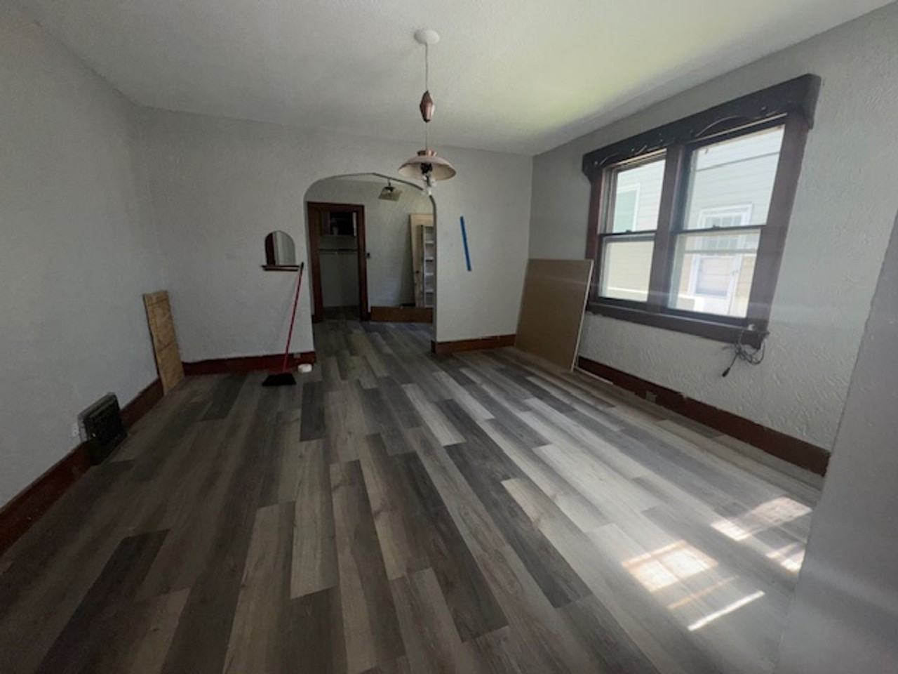 1208 W 15th St - Photo 6 of 6