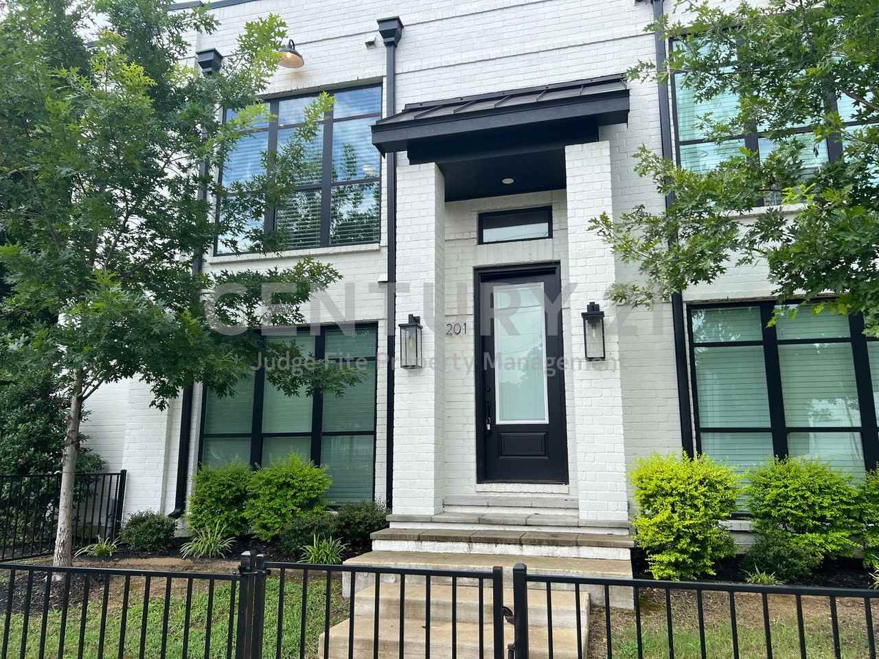 408 Dr Martin Luther King Jr Blvd #201