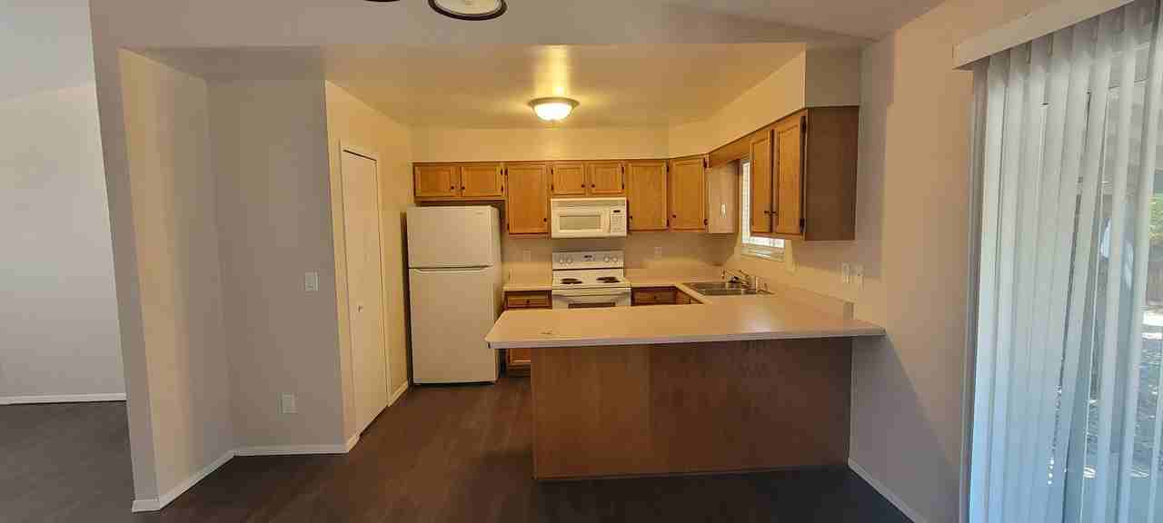 121 Rio Grande Dr - Photo 4 of 10