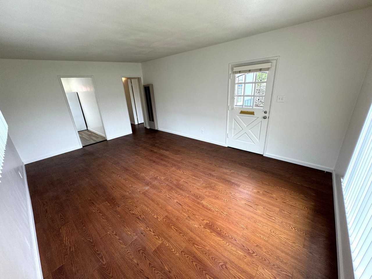 2204 Pierpont Blvd - Photo 5 of 21