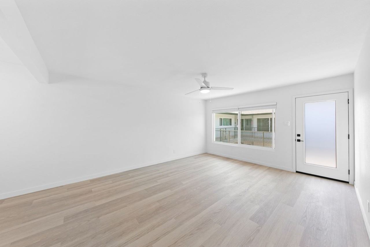 1720 Park Avenue - Photo 5 of 8