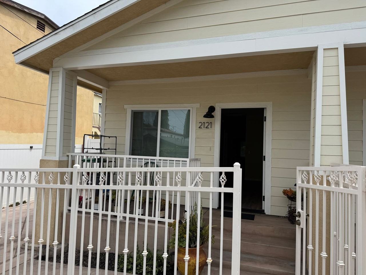 2121 Ocean View Blvd - Photo 2 of 14