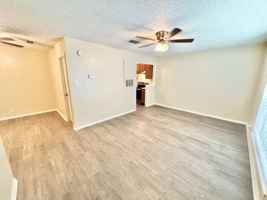 featured image of 918 W Chestnut St