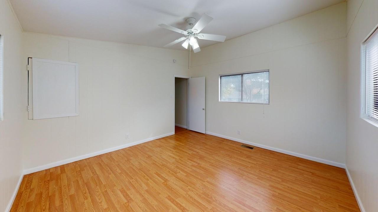 Luxurious Living in San Antonio – A Beautiful Home with Premium Features! - Photo 7 of 21