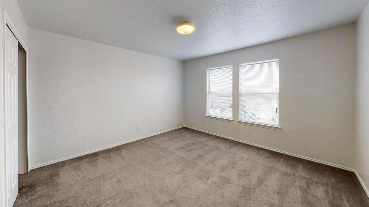 Mountainside Ridge Stunner with Scenic Views & Modern Touches - Photo 7 of 18