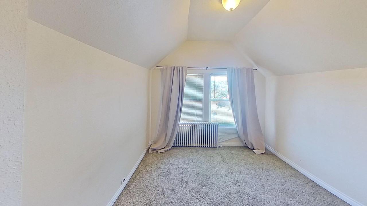 Spacious Green Lake craftsman by University Village - Photo 6 of 12