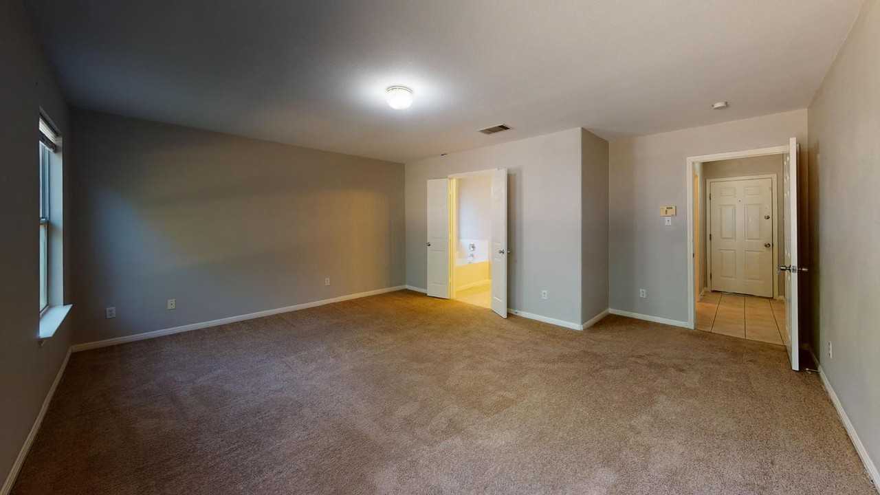 Stylish & Spacious Home in Round Rock – Move-In Ready! - Photo 6 of 22