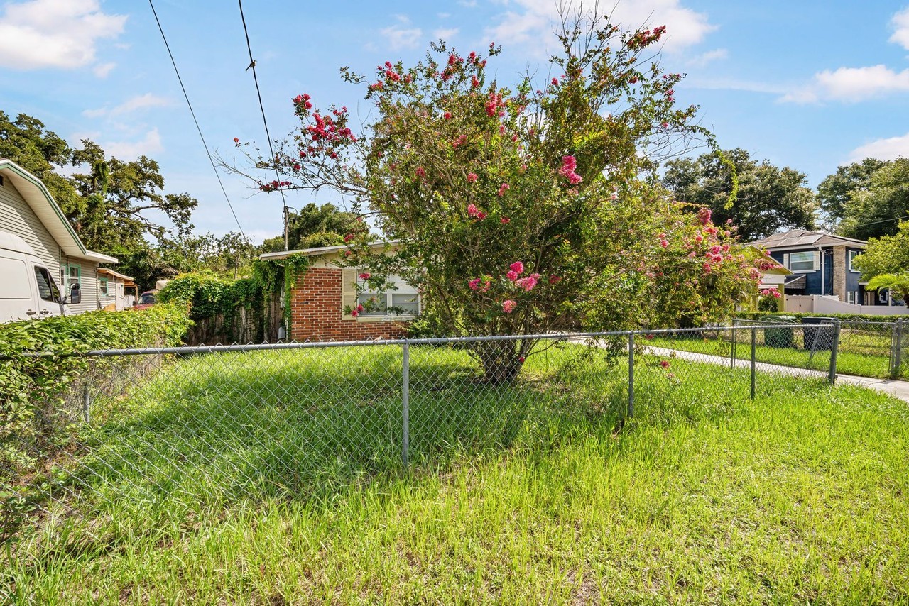 1206 E Ida St - Photo 3 of 16