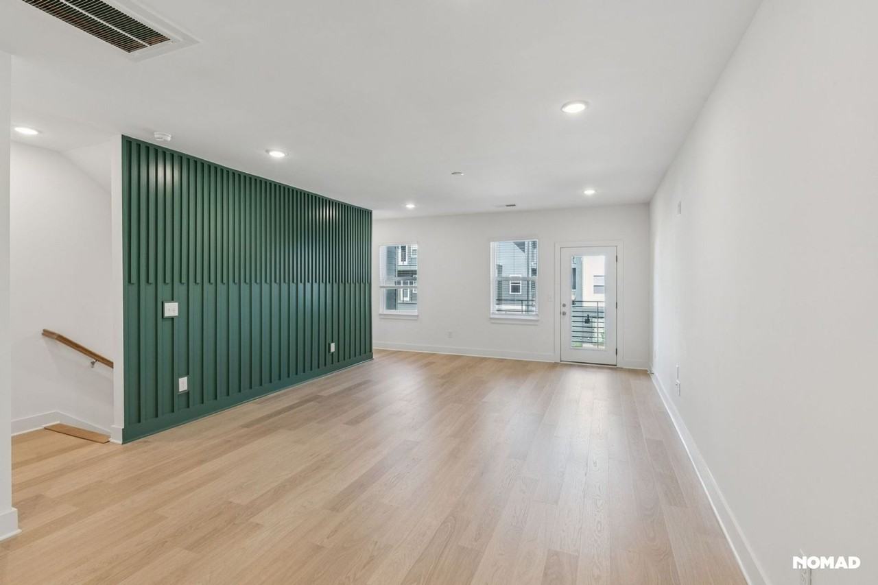 550 Markham St - Photo 2 of 34