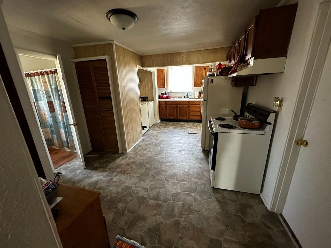 1500 E Butler St - Photo 3 of 3