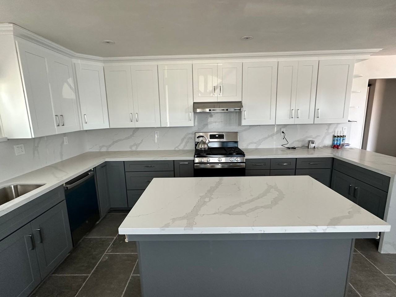 230 Lerwick Dr - Photo 2 of 13