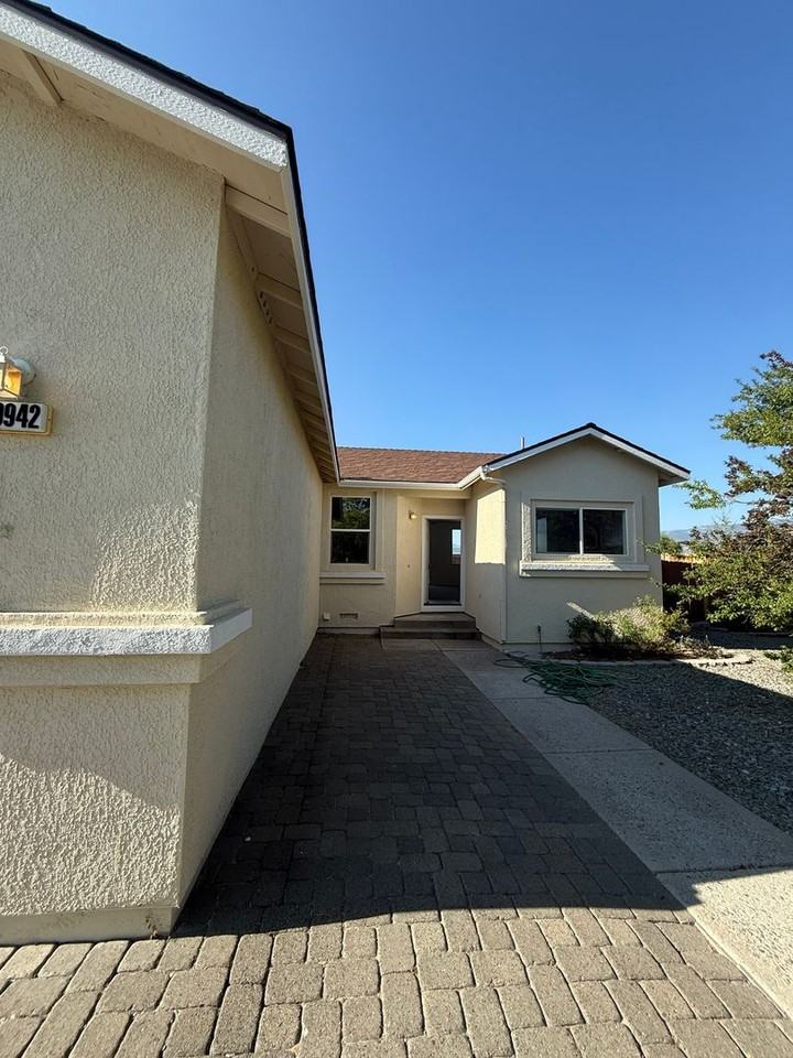 20942 White Rock Dr