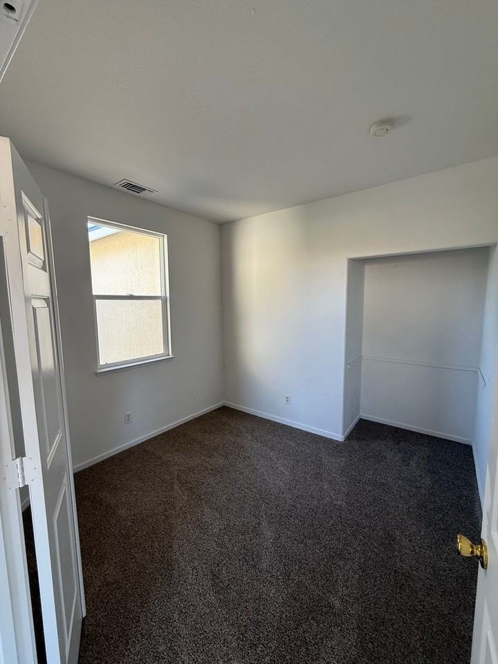 20942 White Rock Dr - Photo 5 of 15
