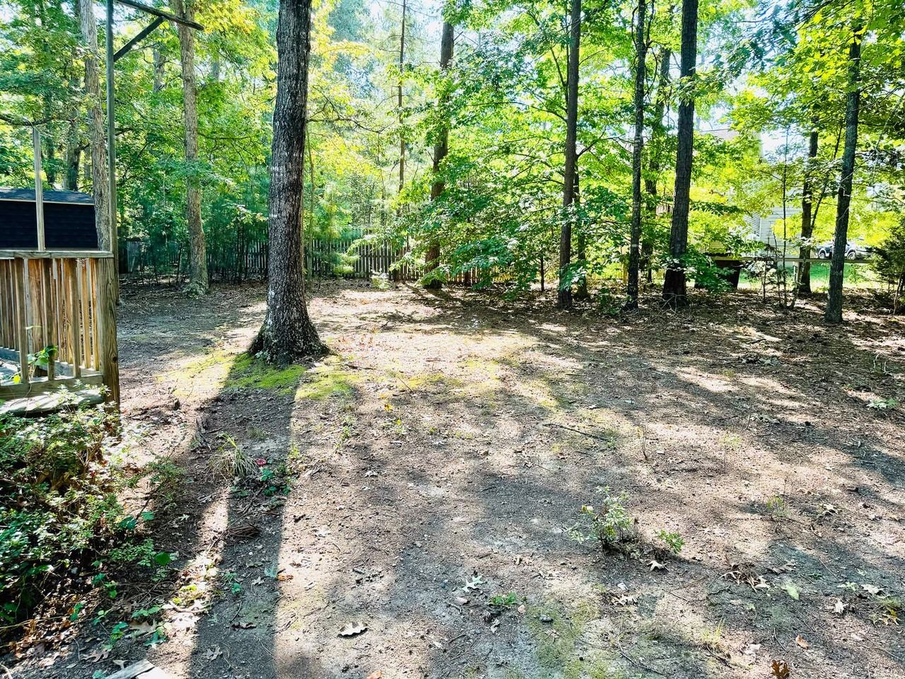 29 Englewood Dr - Photo 3 of 12