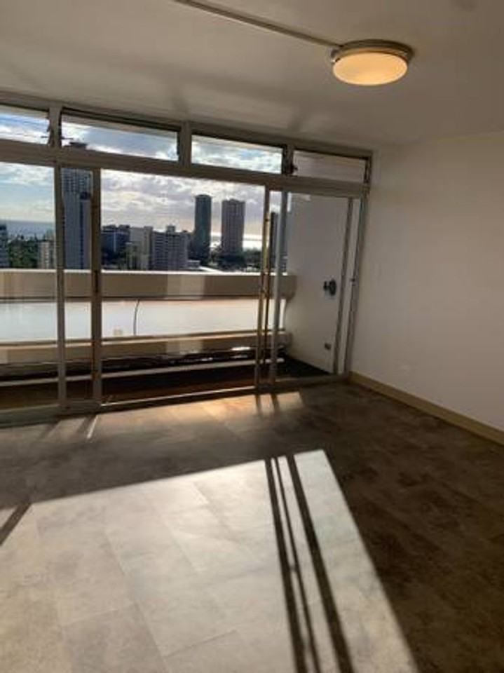 500 University Ave #2211 - Photo 3 of 16