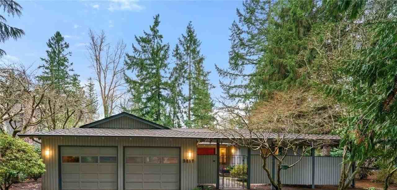 2217 Sahalee Dr W - Photo 2 of 29