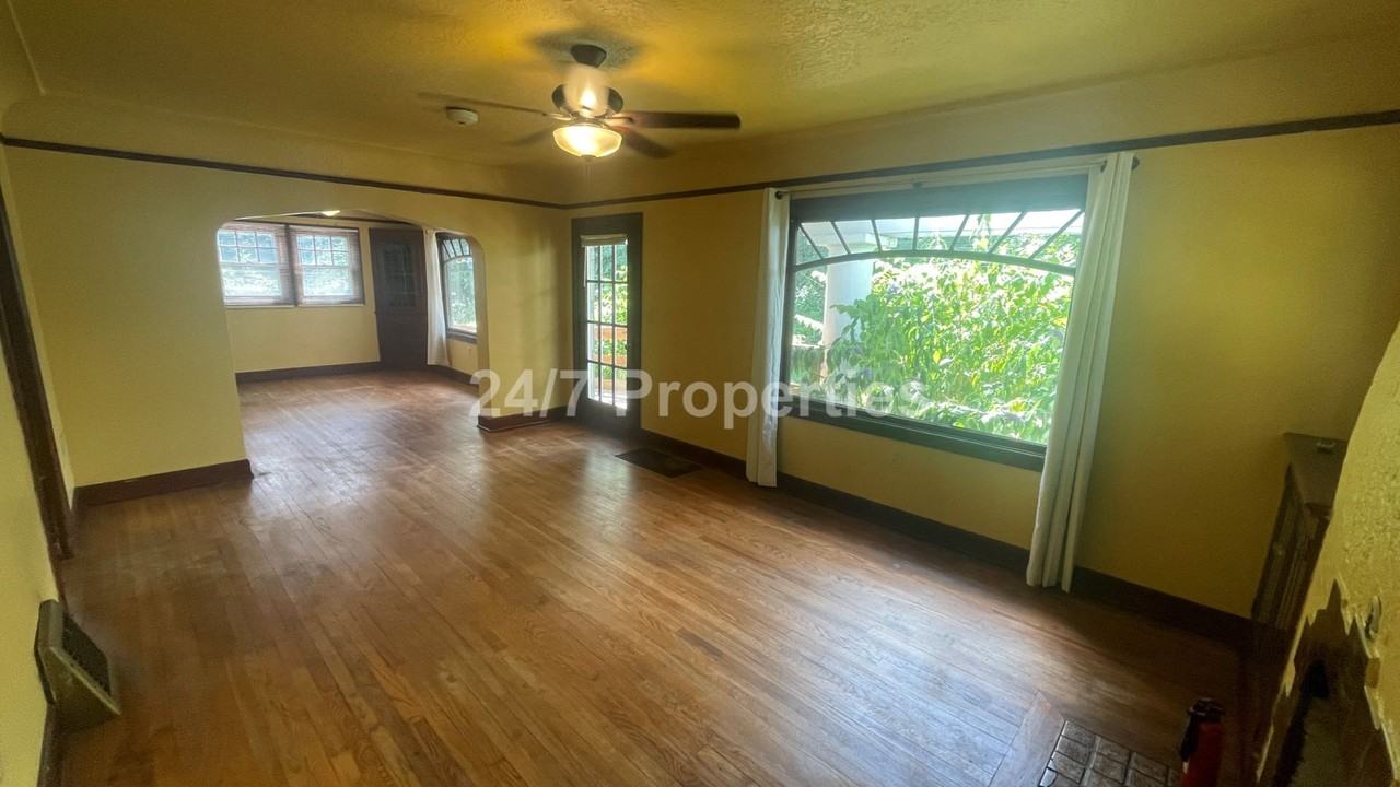 23330 S Highway 213 - Photo 2 of 23