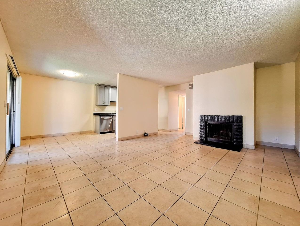 247 N Capitol Ave #243 - Photo 3 of 41