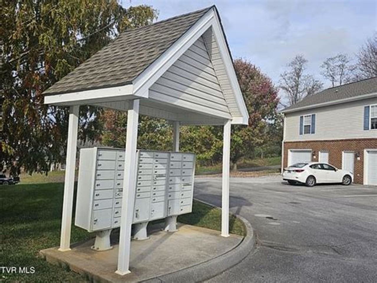 Copper Ridge Apartments - Photo 3 of 3