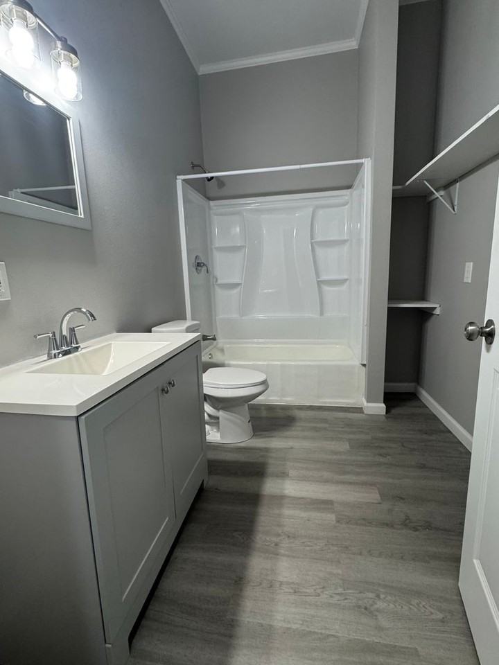 2705 Gordon Ave - Photo 7 of 11